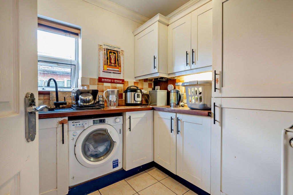 Apartment in Bournemouth - View 5