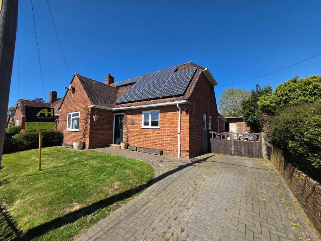 Main image of property: Greensey, Ragged Appleshaw, SP11 9HY