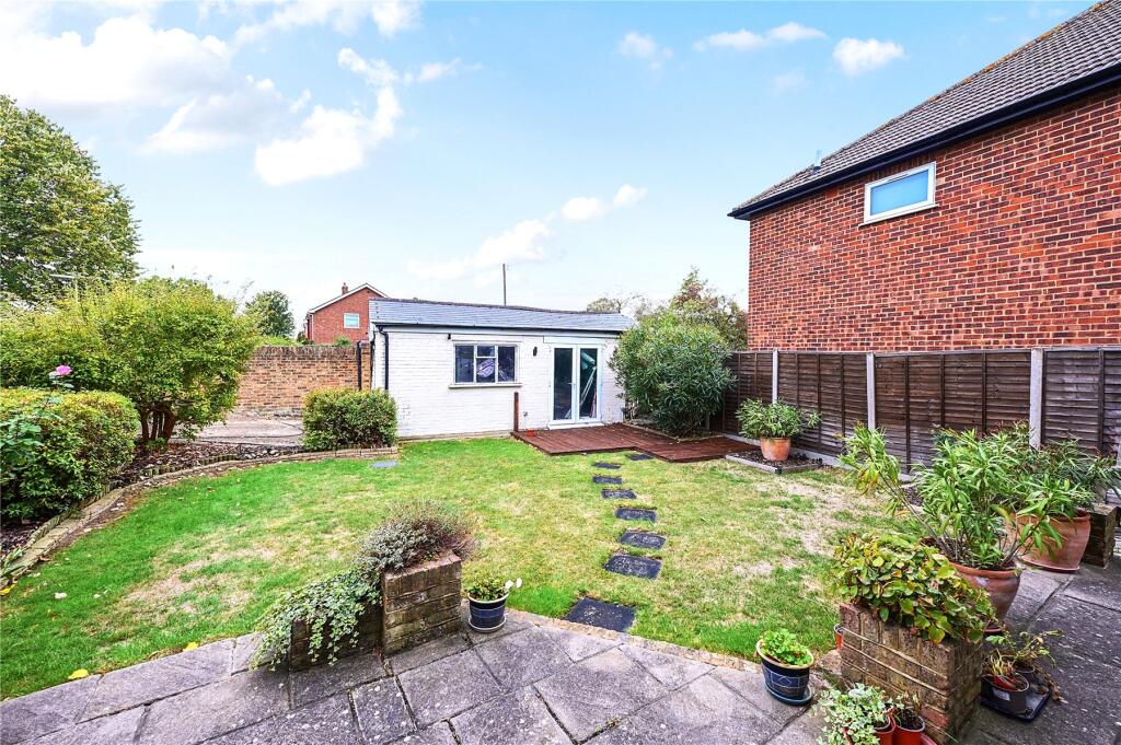 House in Spelthorne, Surrey - More