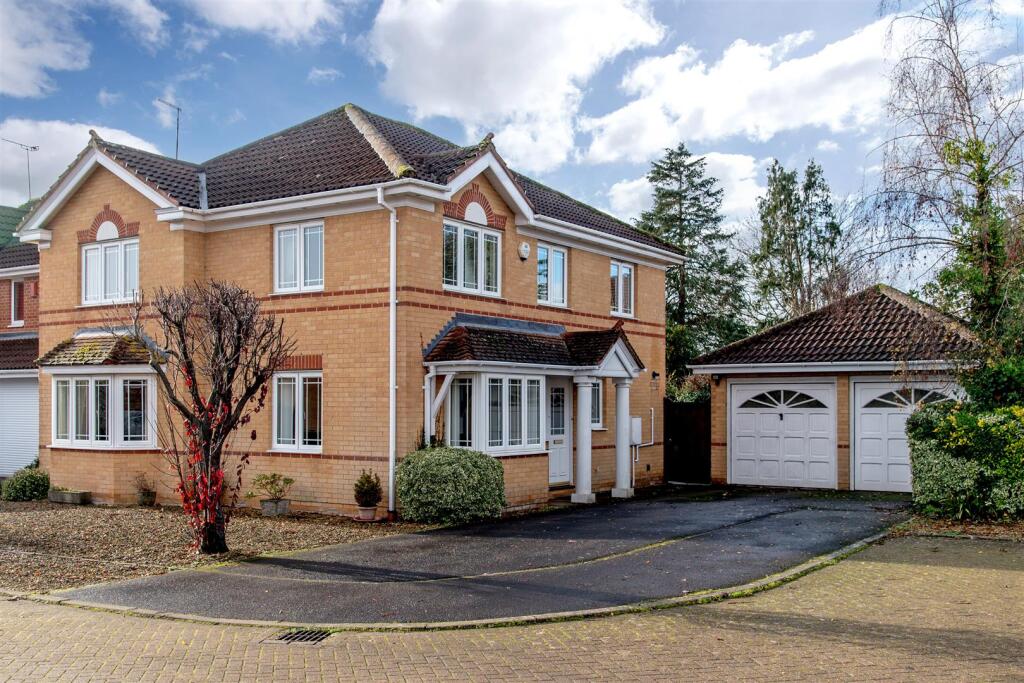 4-bed detached on Craig Lea, Taunton, £495,000
