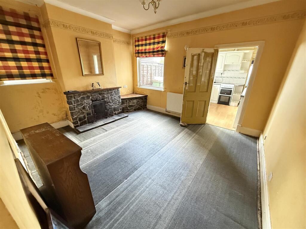 House in North West Leicestershire, Whitwick - View 2
