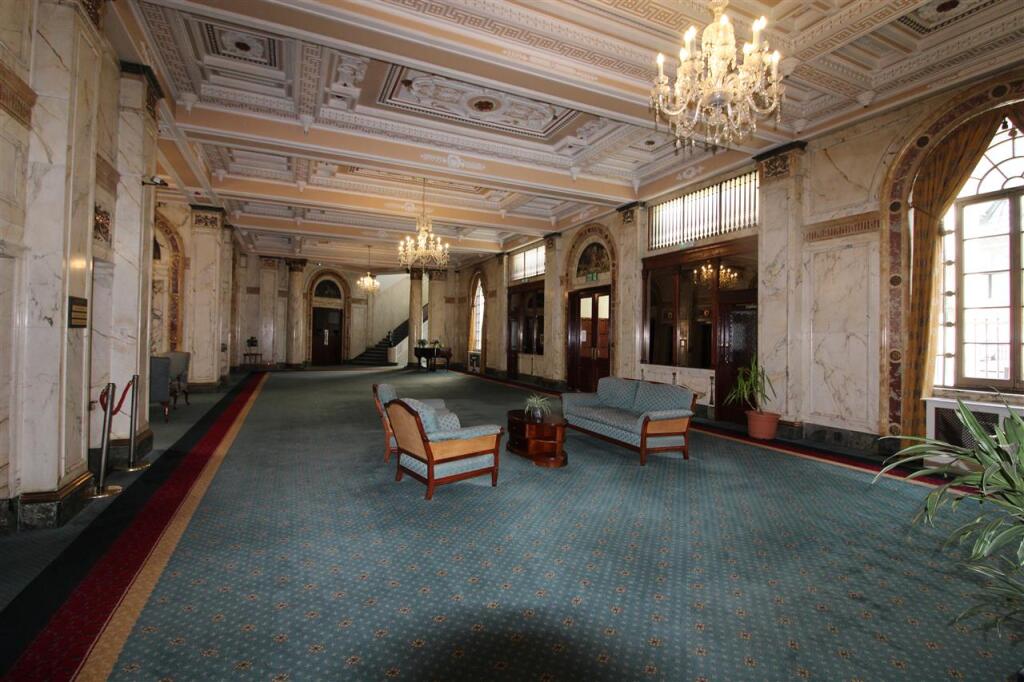 Apartment in Southampton, Eastern Docks, St Mary's - View 4