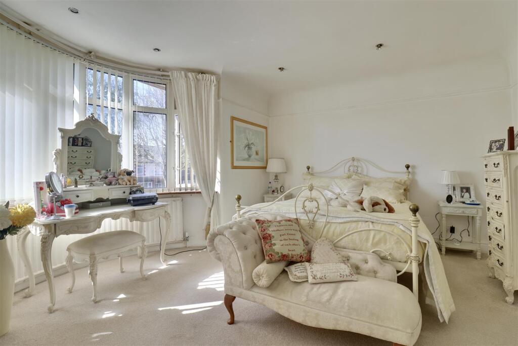 Main image of property: Highbury Grove, Cosham