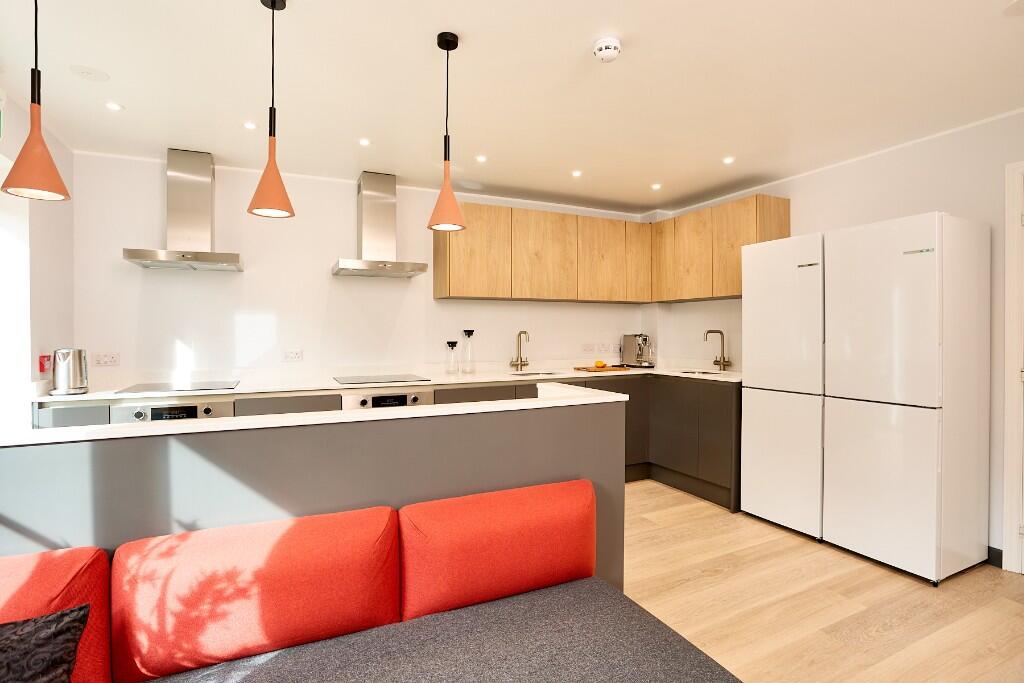 5 bedroom town house for rent