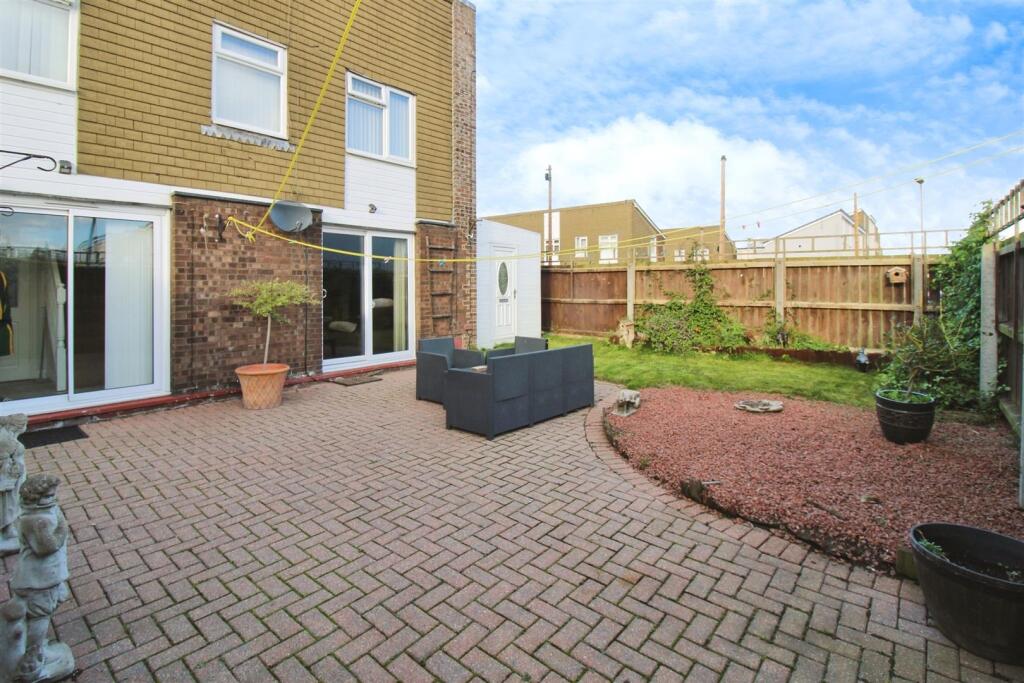 Main image of property: Cadeleigh Close, Bransholme