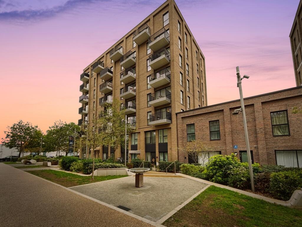 Main image of property: Carraway Street, Reading, Berkshire