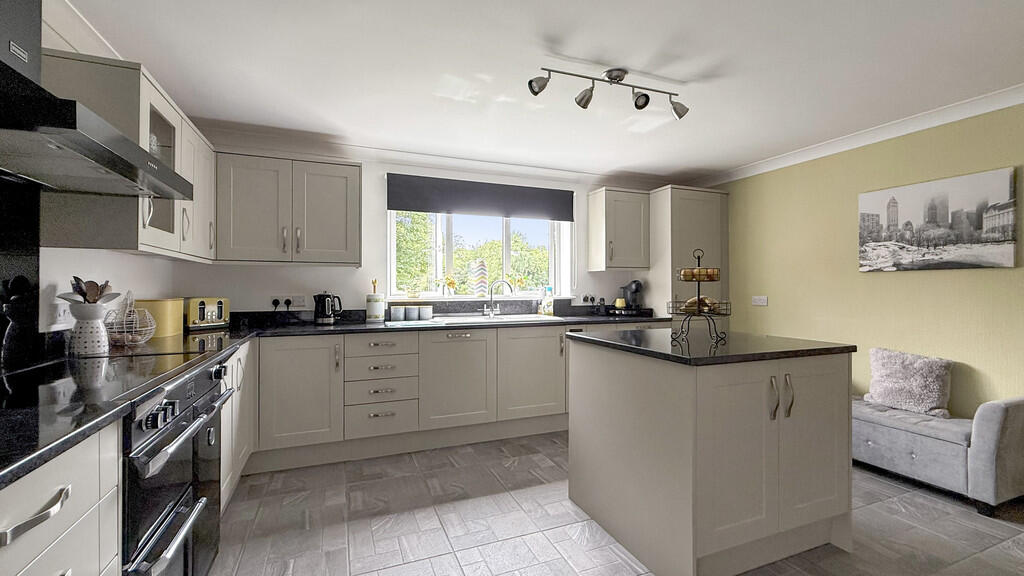 St Marys Lane, Dilton Marsh photo 5
