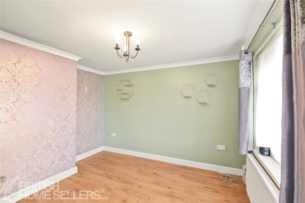 House in Baglan, Neath Port Talbot - More