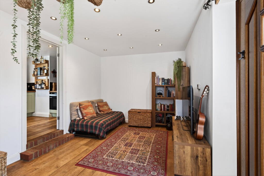 House in Milton Keynes, Drayton Parslow - View 6