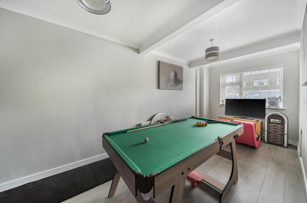 House in Swindon, Wroughton - More