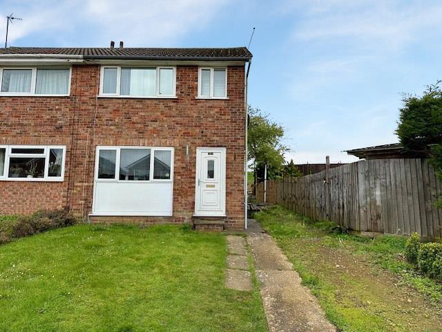 3-bed semi-detached on Bishops Drive, Kettering, £195,000
