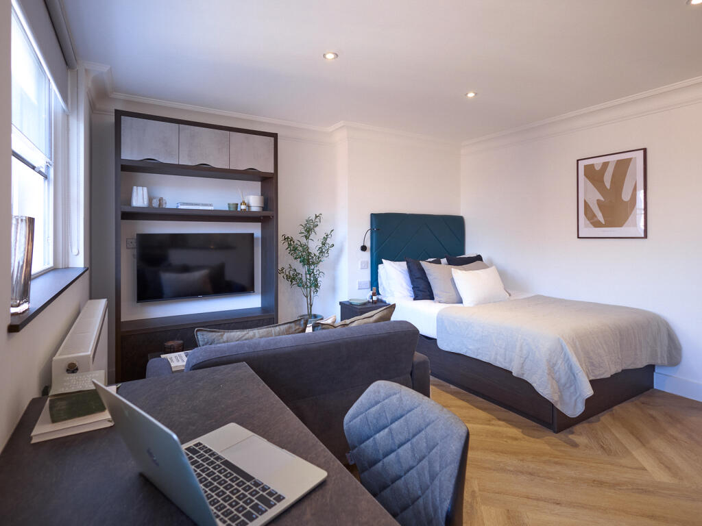 Apartment in Leeds - More