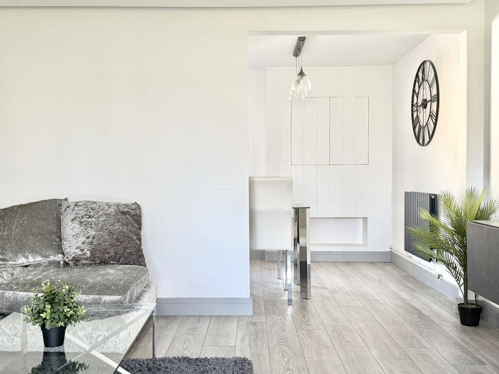 Additional image 10 of Chestnut Drive, Yeovil, Somerset