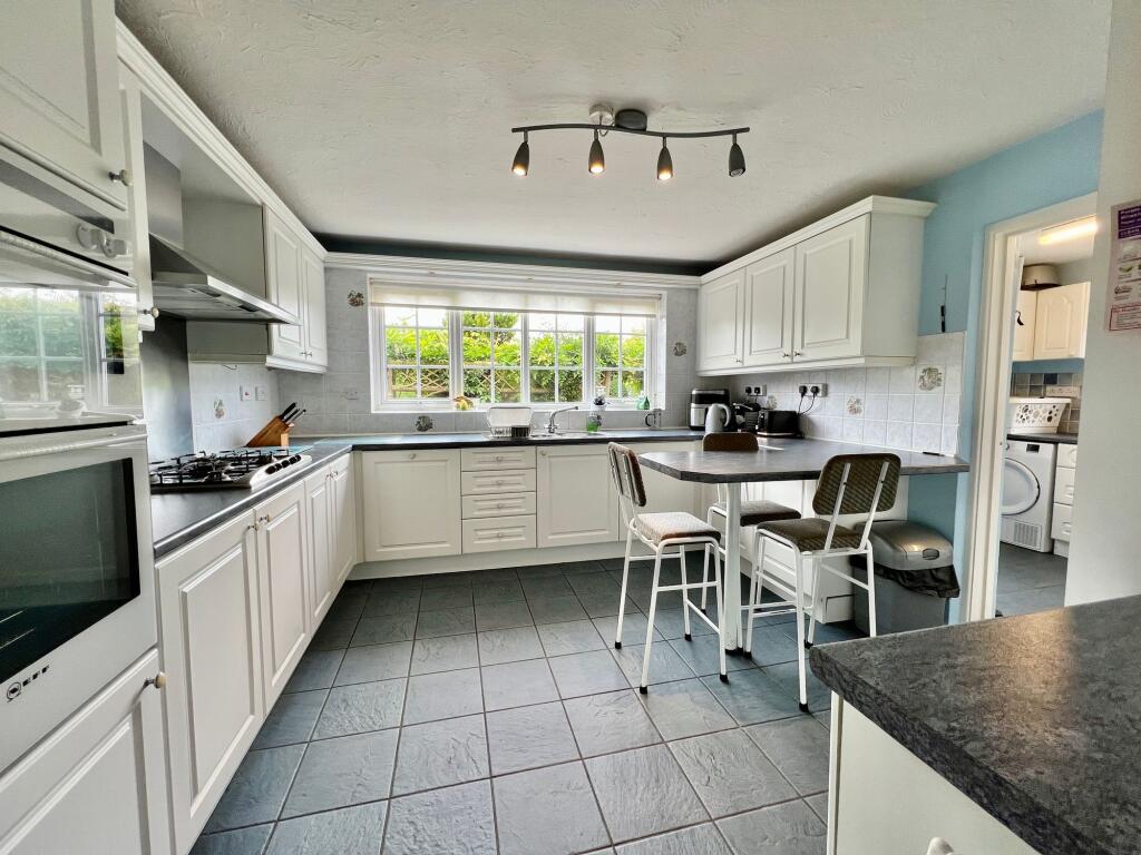 Barrowby Road, Grantham, NG31 photo 4