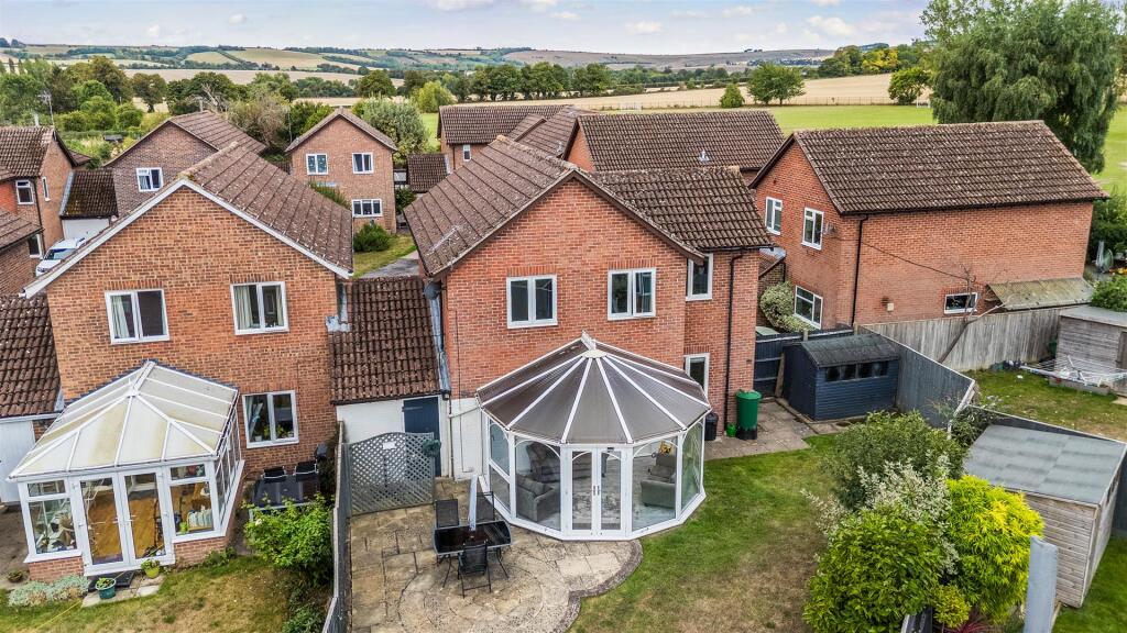 House in Wantage, Stockham - View 2