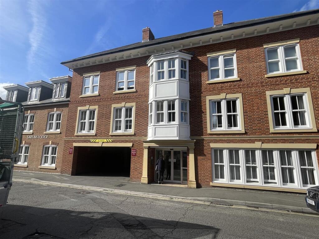 Main image of property: Three Swans Chequer, Salisbury