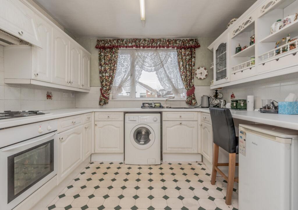 Fountain Drive, Roberttown, Liversedge, WF15 photo 4