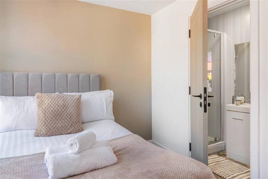 Main image of property: 25 Bridlesmith Gate, NG1