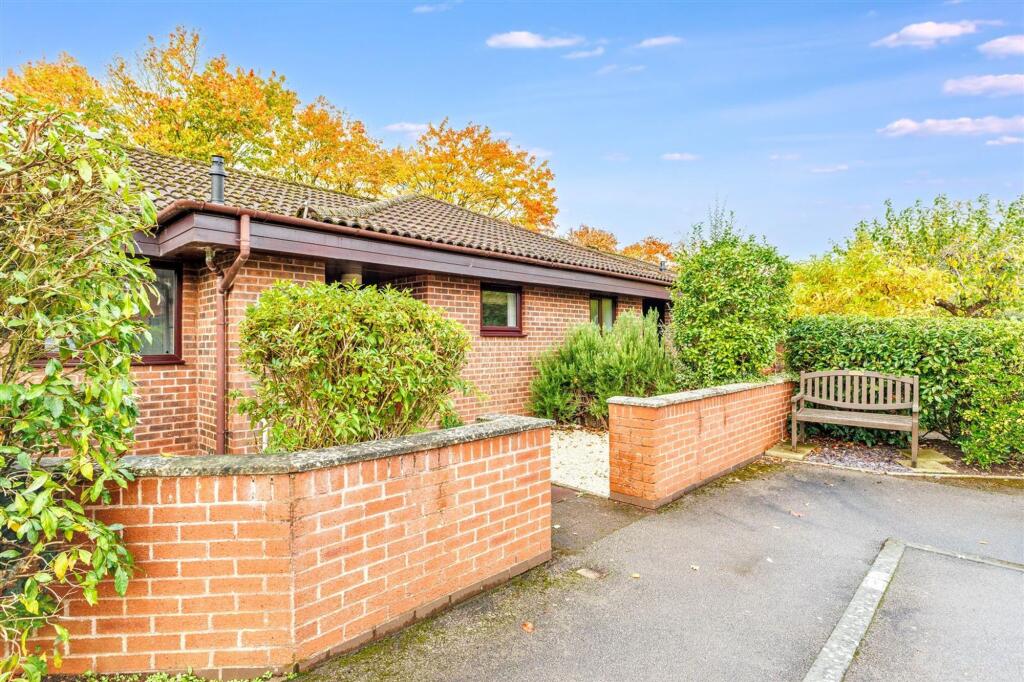Main image of property: Knights Lane, Tiddington, CV37