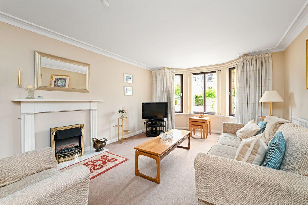 Apartment in Edinburgh, The Grange - View 2