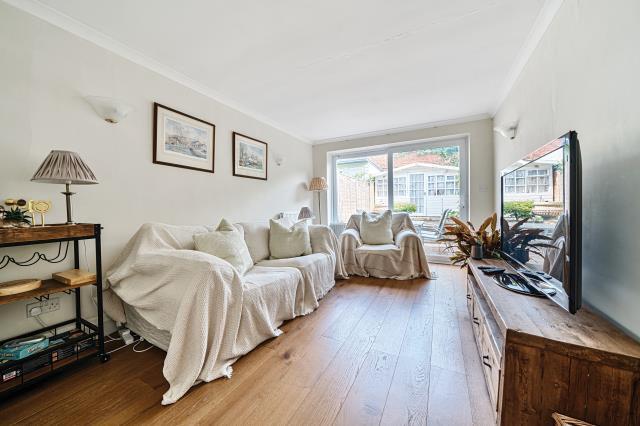 Greys Road, Henley-On-Thames - View 2