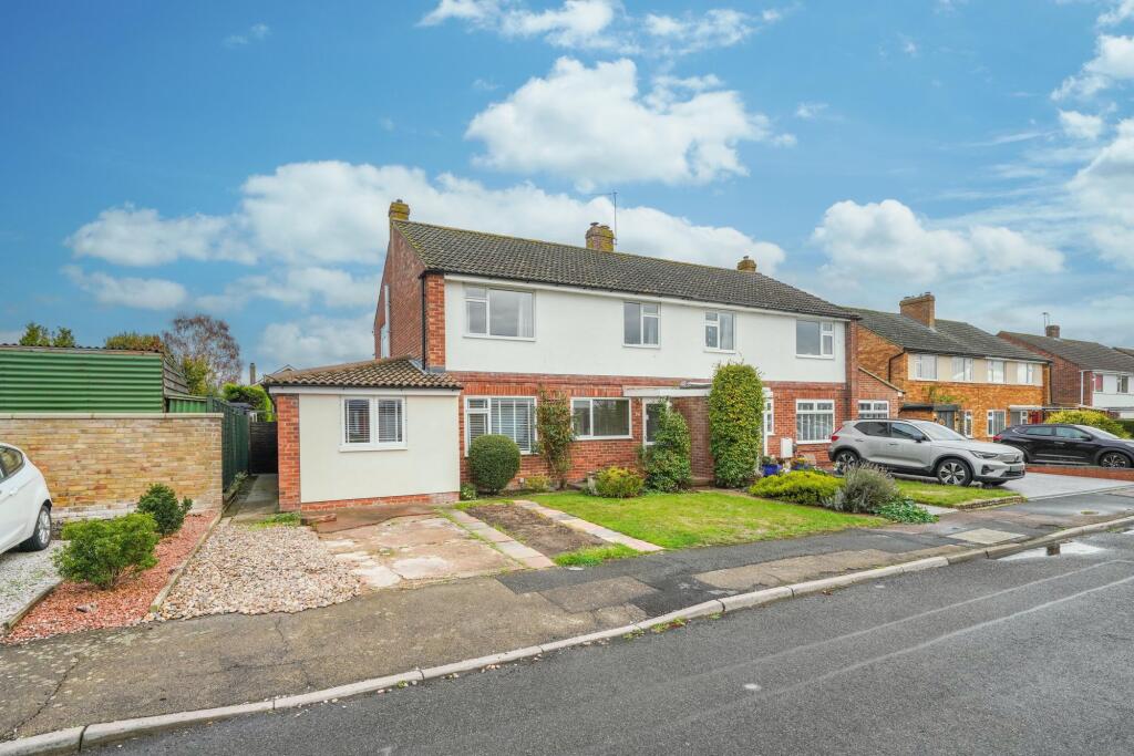Main image of property: Truelocks Way, Wantage, OX12