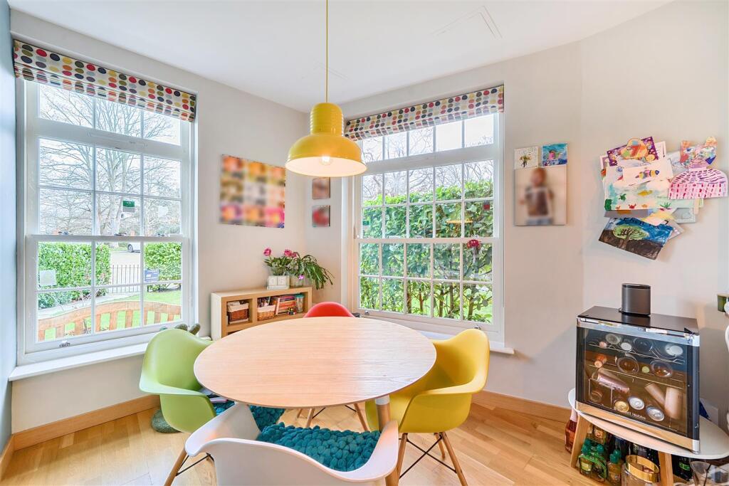 House in London, Carshalton-on-the-Hill - More