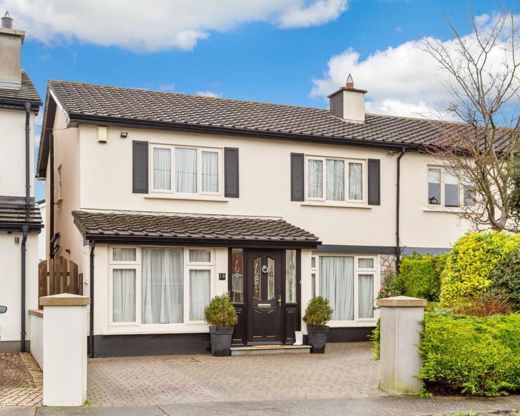 Main image of property: 19 Pecks Lane, Castleknock, Dublin 15, D15 KXV8