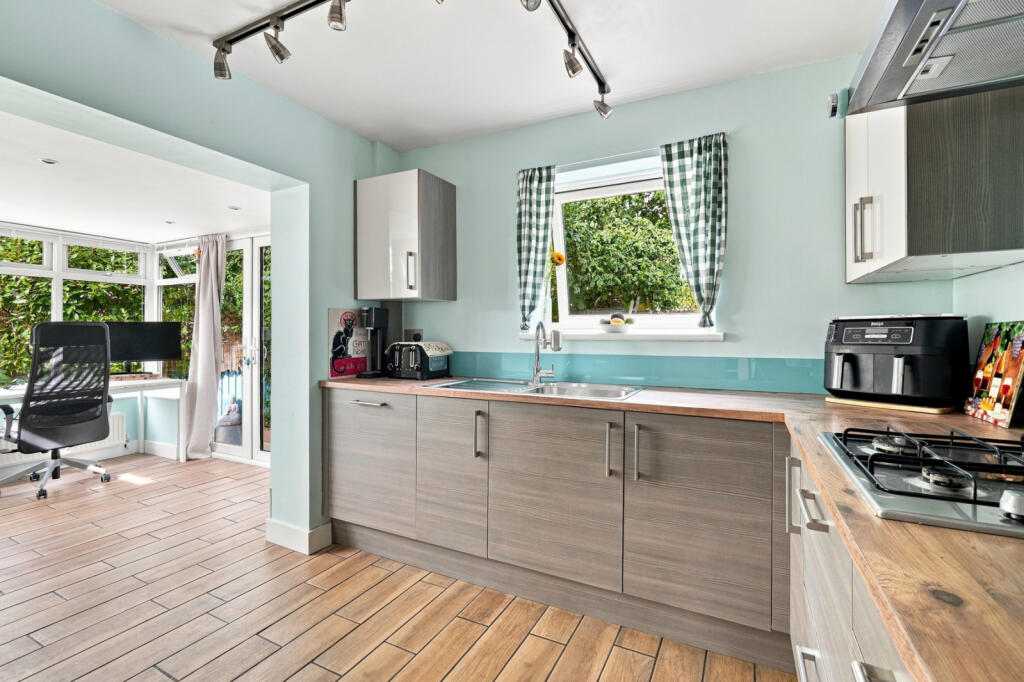 House in Uttlesford, Saffron Walden - More