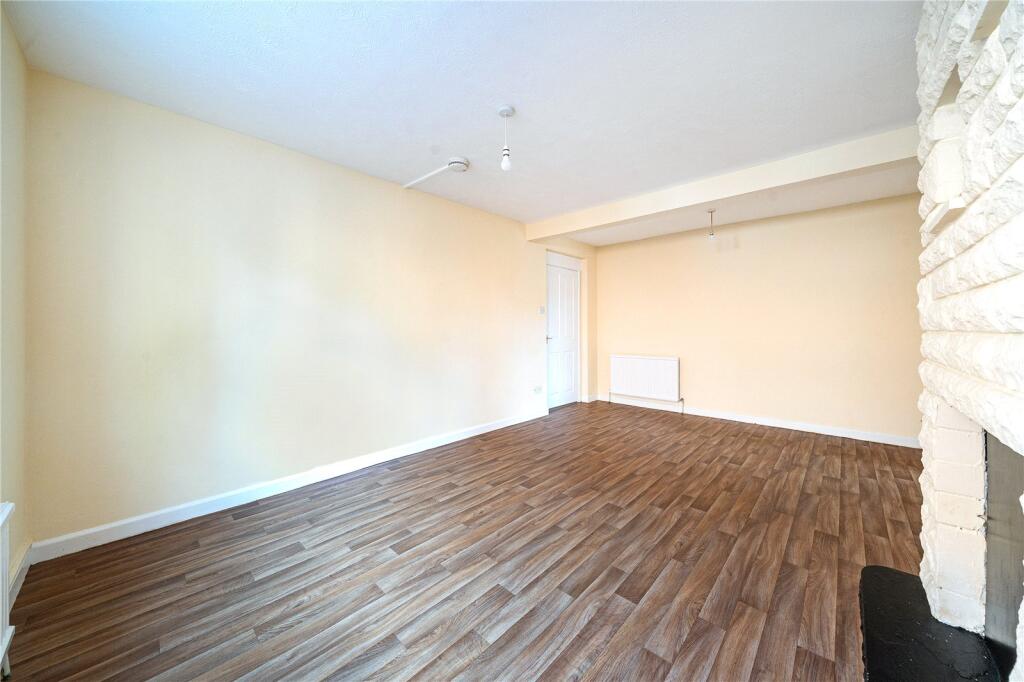 Apartment in Thatcham, West Berkshire - View 3