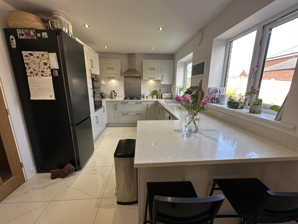 House in Brigsley, The Hyde, Waltham - View 4