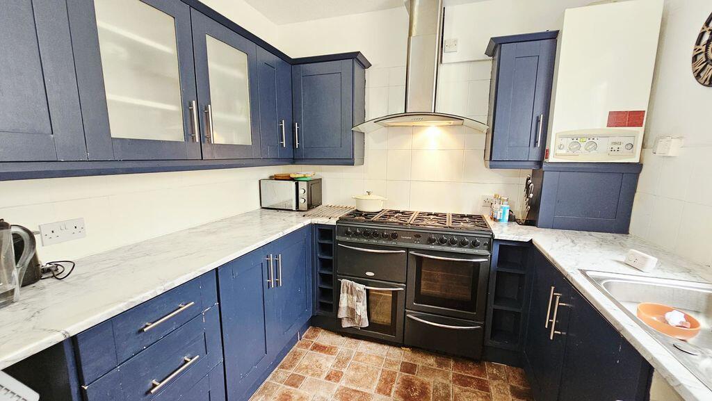 House in Hereford, Herefordshire - More
