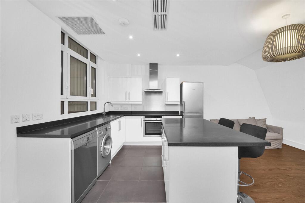 Main image of property: Carthusian Court, EC1M