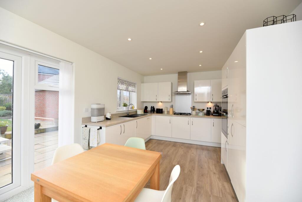 House in Stevenage - View 4
