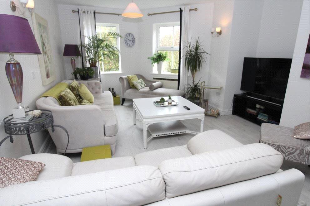 Apartment in Stockport - View 5