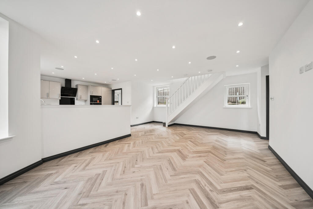 House in Paisley, Argyll and Bute - More