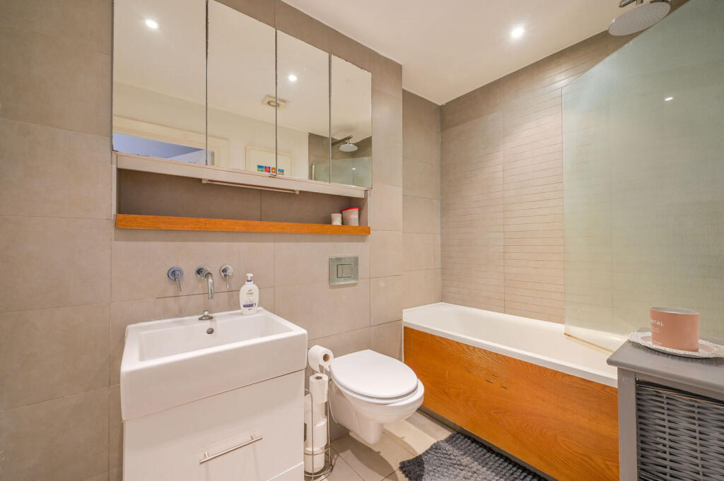 Apartment in London, Spitalfields, Whitechapel - More