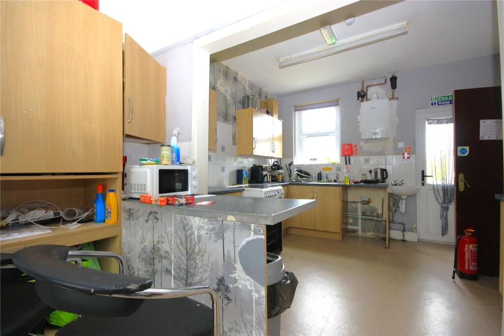 House in Portsmouth - View 4