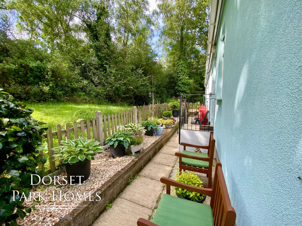 House in Wareham, Silent Woman Park - View 3