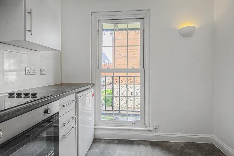 Apartment in Oxford - View 4