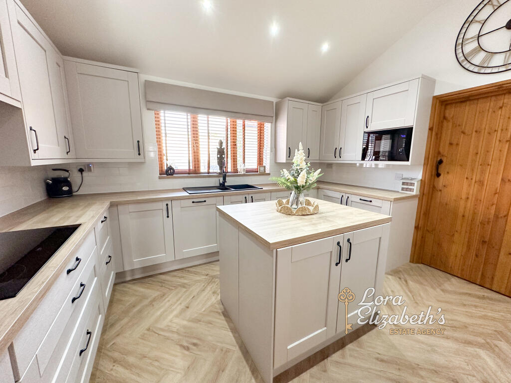 Farm Court, Queens Walk, Nether Langwith, Nottinghamshire, NG20 photo 4