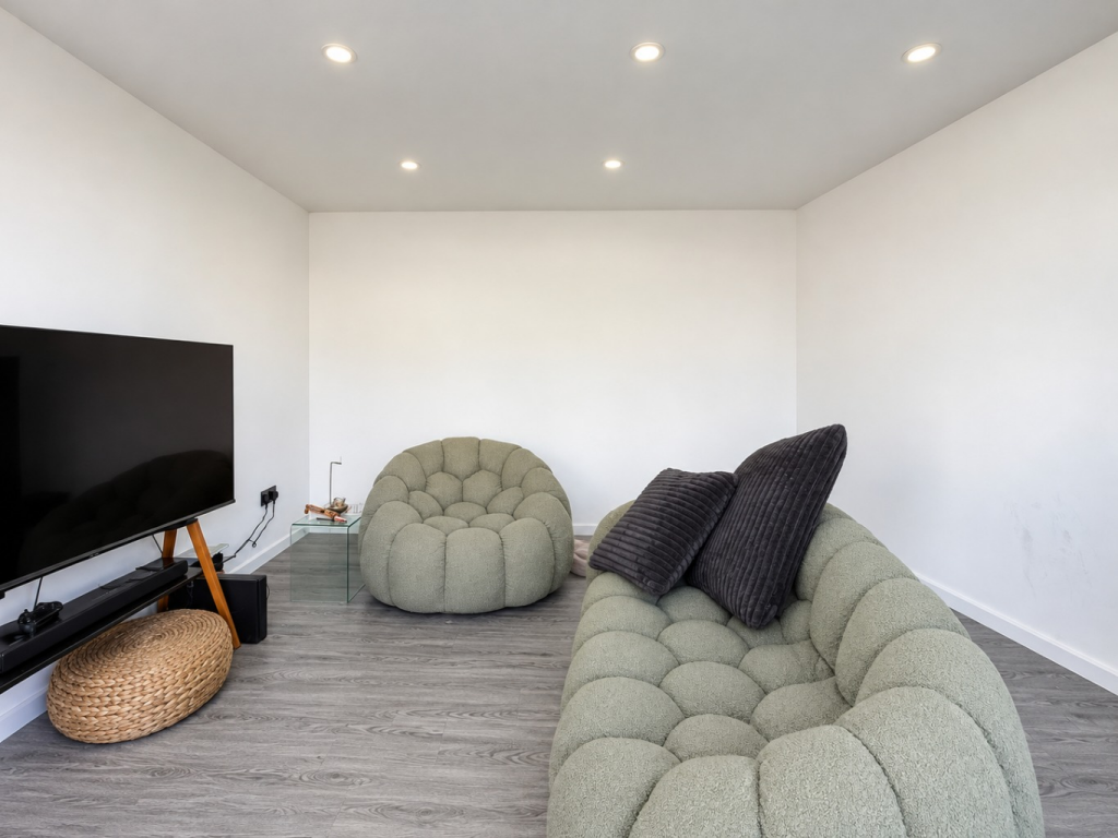 House in Sefton, Birkdale - View 4