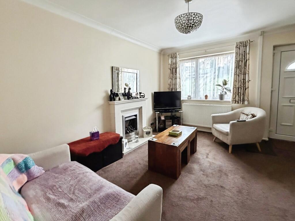 House in Wakefield - View 2