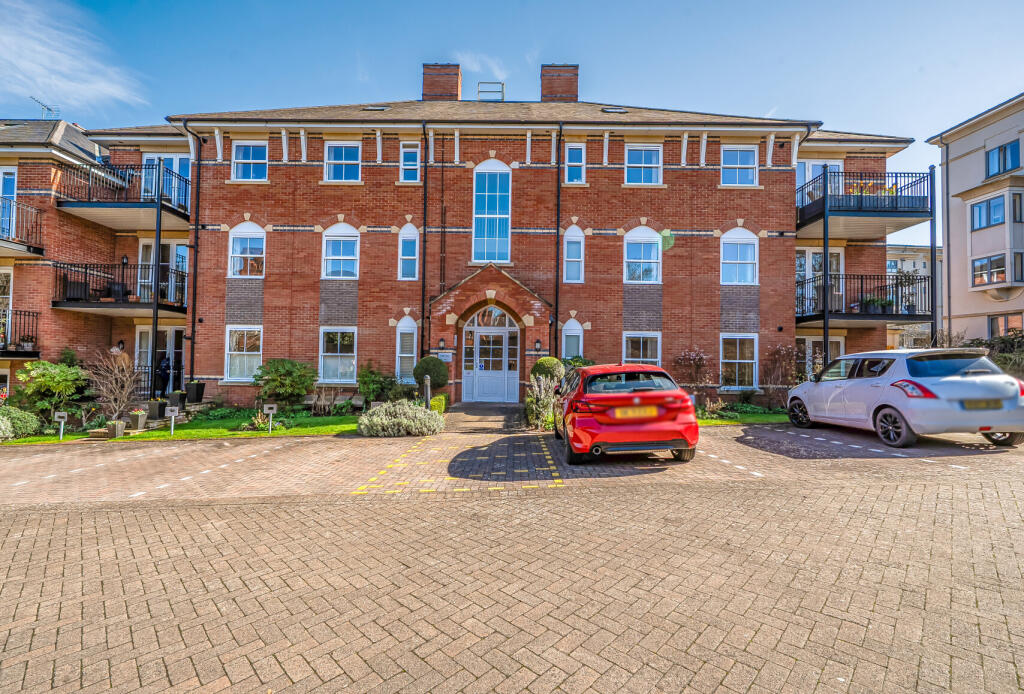 Main image of property: Humphris Place, Cheltenham, Gloucestershire, GL53