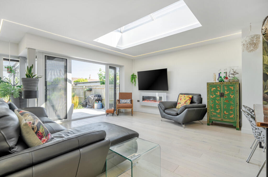 House in New Forest, Old Milton, New Milton - View 4