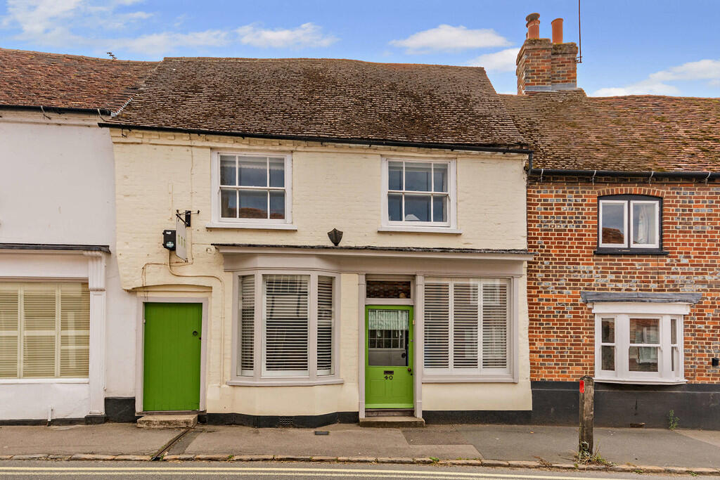 Main image of property: Couching Street, Watlington