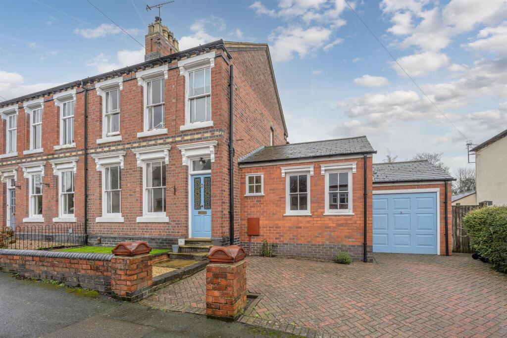 3-bed semi-detached on Corser Street, Oldswinford, Stourbridge, DY8 2DE, £500,000