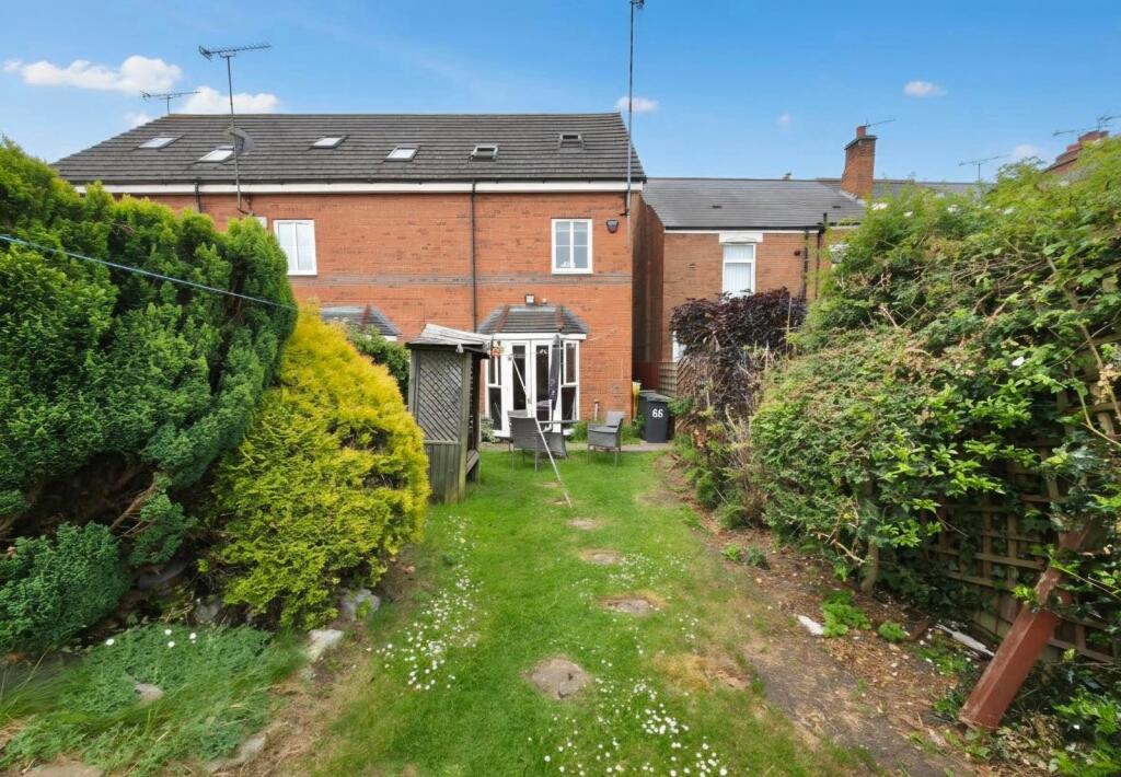 House in Coventry, Bedworth Heath - View 4