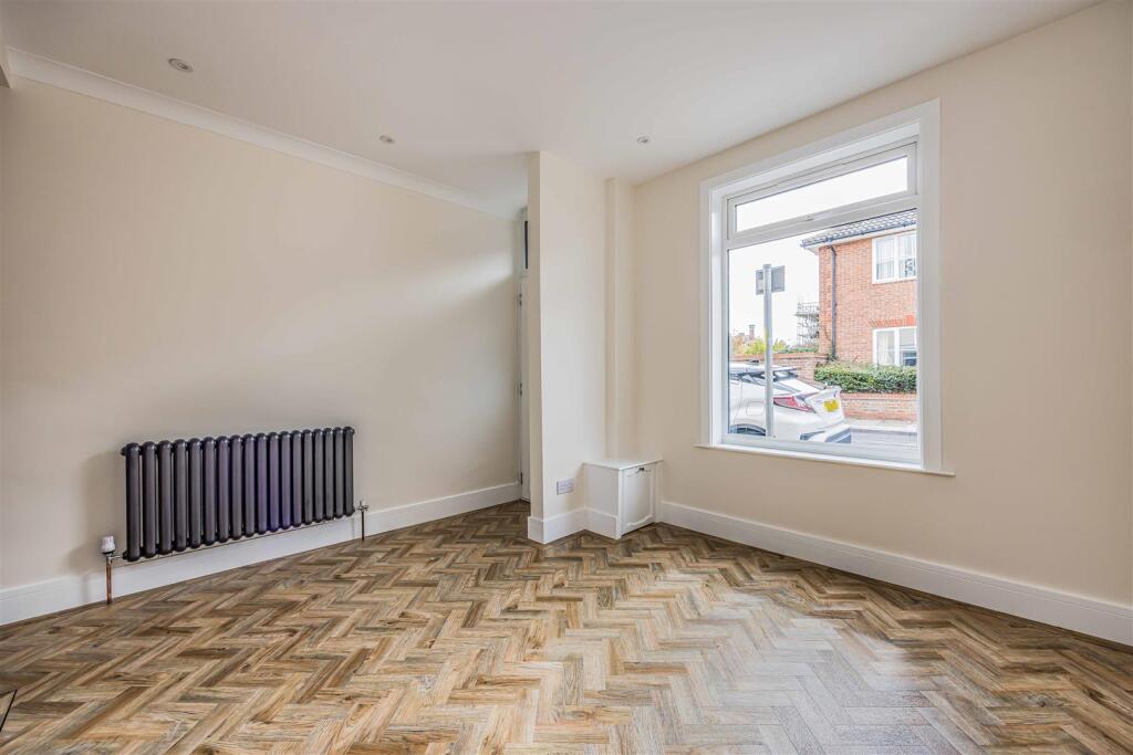 House in Portsmouth, Milton - More