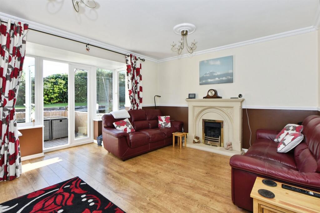 House in Barnsley, South Yorkshire - View 2